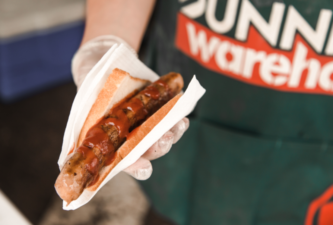 bunnings-sausage-sizzle